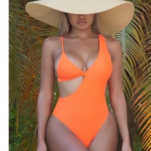 Orange once piece swimsuit 🧡